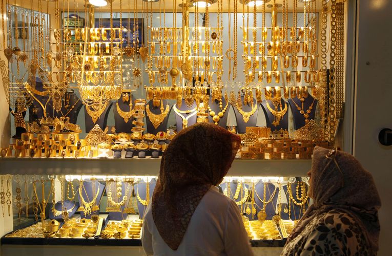 Banks scrap over Turkish jewels