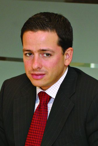 Rodrigo Gracia - Calyon