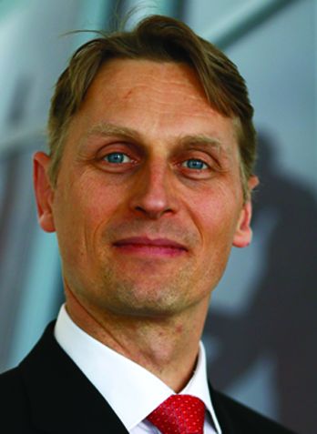 Reinhard Haas, Commerzbank